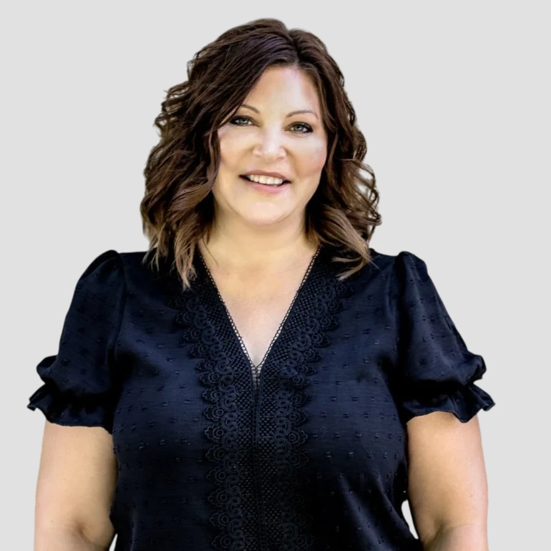 Tina bio photo at The Aesthetic Center