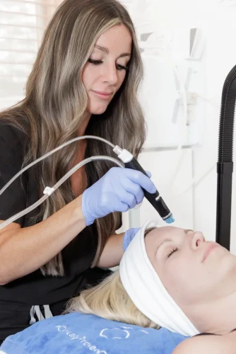 Advanced HydraFacial skincare service in North Dakota